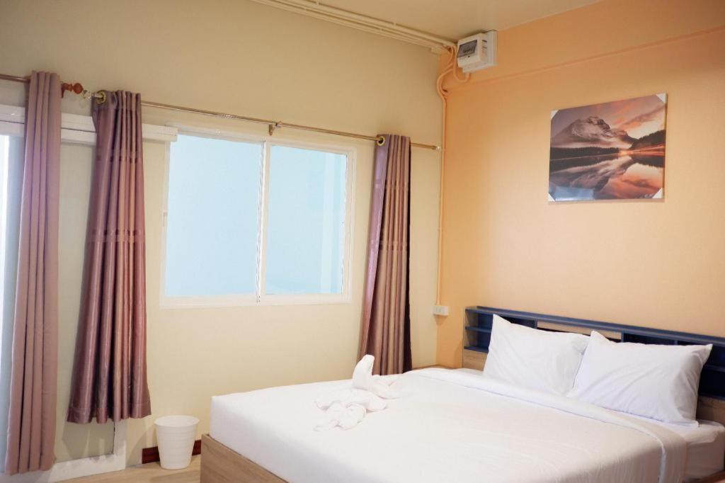 Smart Boutique Hotel Nakhon Si Thammarat Exterior photo